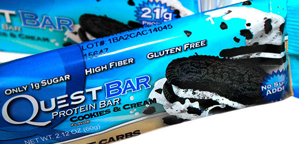 Review of Quest Nutrition's cookies and cream protein bar